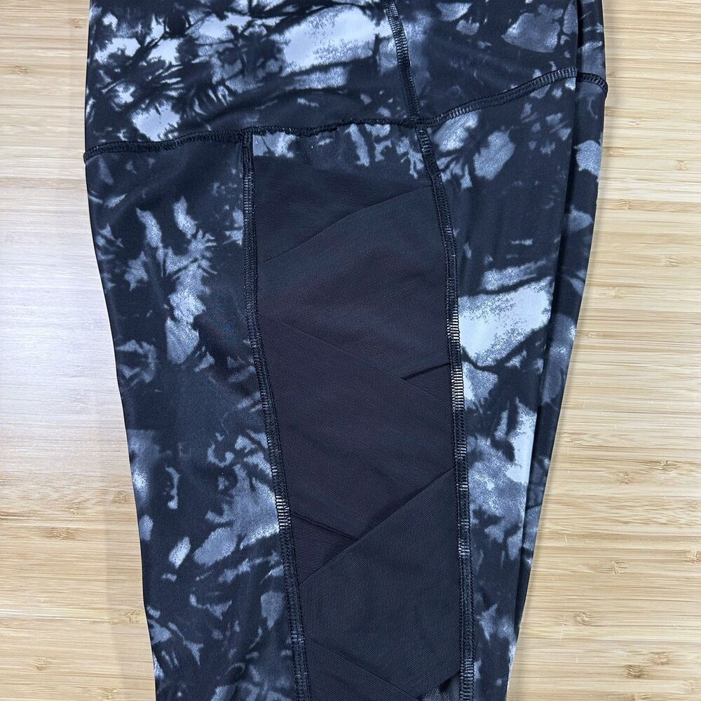 Lululemon Rise and Flow Full-On Luxtreme Leggings Dusk Dye White Black 4 Yoga - Picture 3 of 10